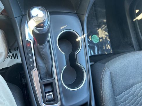 Used 2019 Chevrolet Equinox LT image 25