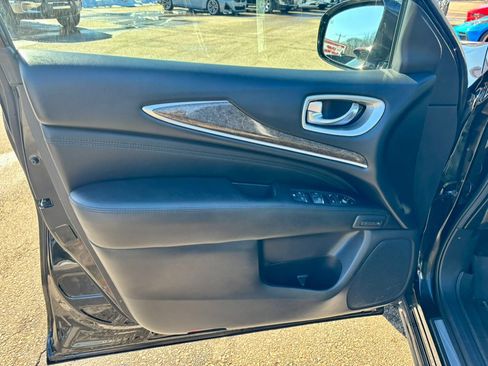 Used 2015 INFINITI QX60 AWD w/ Premium Package image 9