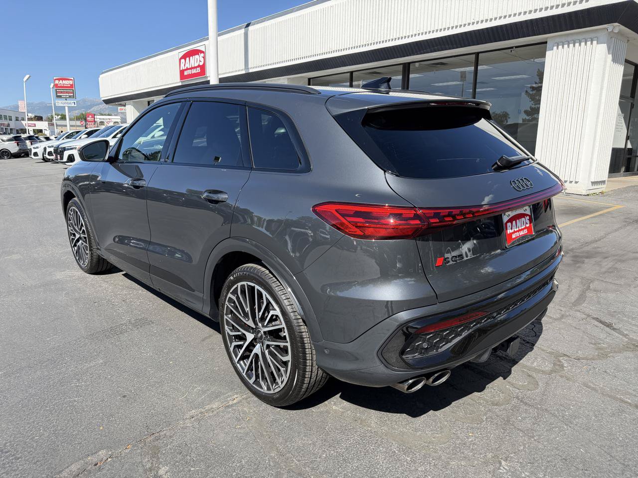 Used 2025 Audi SQ5 Premium Plus AWD/4WD image 9
