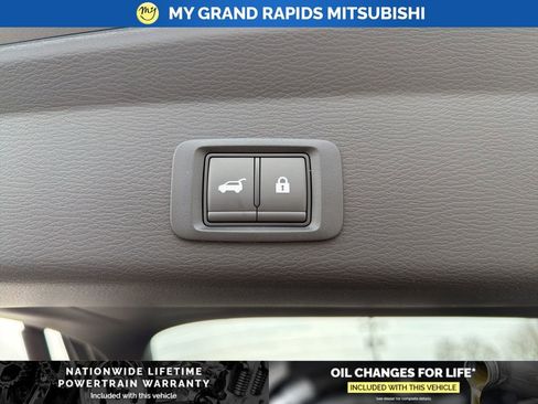 New 2026 Mitsubishi Outlander SEL AWD/4WD image 27