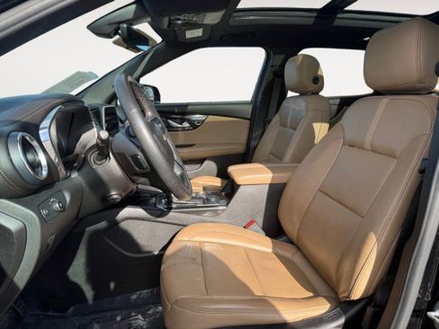 Used 2019 Chevrolet Blazer Premier w/ Sun and Wheels Package image 6