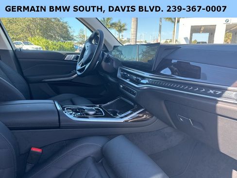 Used 2026 BMW X7 xDrive40i image 11