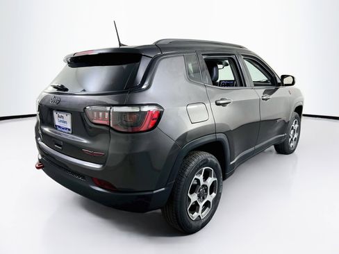 Used 2022 Jeep Compass Trailhawk w/ Sun and Sound Group AWD/4WD image 5