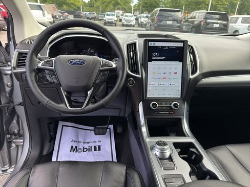 Used 2021 Ford Edge Titanium w/ Cargo Accessory Package image 28