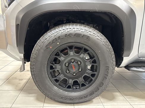 New 2026 Toyota 4Runner TRD Off-Road Premium AWD/4WD image 7