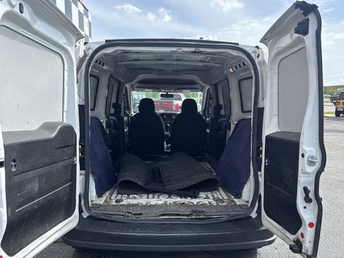 Used 2018 RAM ProMaster City Tradesman FWD image 3