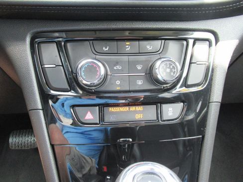 Used 2019 Buick Encore Preferred FWD image 26