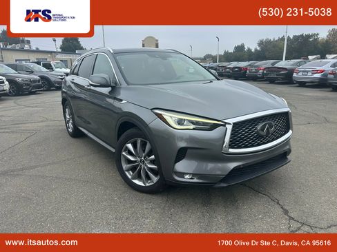 Used 2019 INFINITI QX50 Essential w/ Premium Audio Package image 4