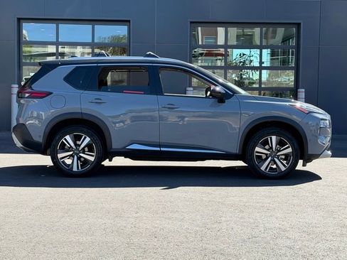 Certified 2023 Nissan Rogue Platinum w/ Platinum Premium Package FWD image 7
