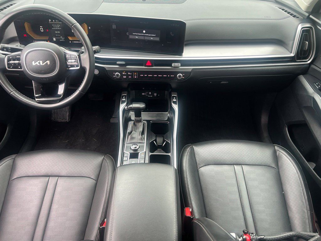 Certified 2024 Kia Sorento S w/ Panoramic Sunroof Package FWD image 17