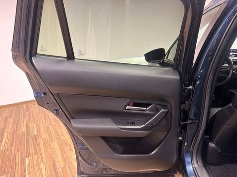 Used 2025 MAZDA CX-50 AWD 2.5 Hybrid w/ Premium Pkg image 21