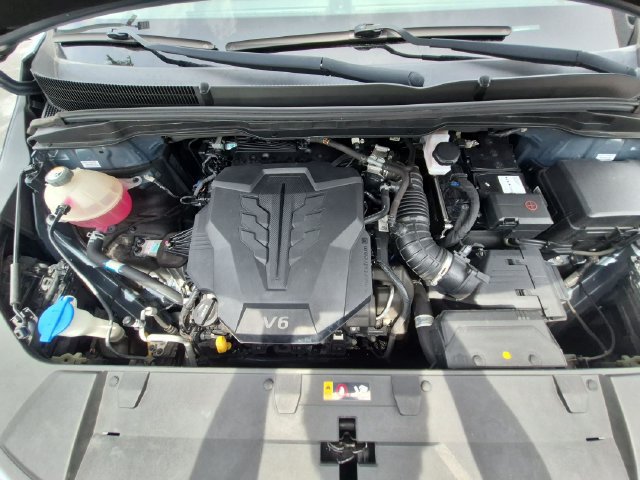 Used 2022 Kia Carnival SX FWD image 28