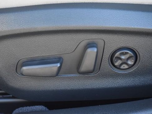 Used 2016 Hyundai Sonata Limited w/ Option Group 02 FWD image 23