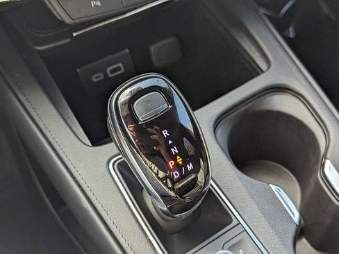 Used 2025 Cadillac XT4 Premium Luxury image 26