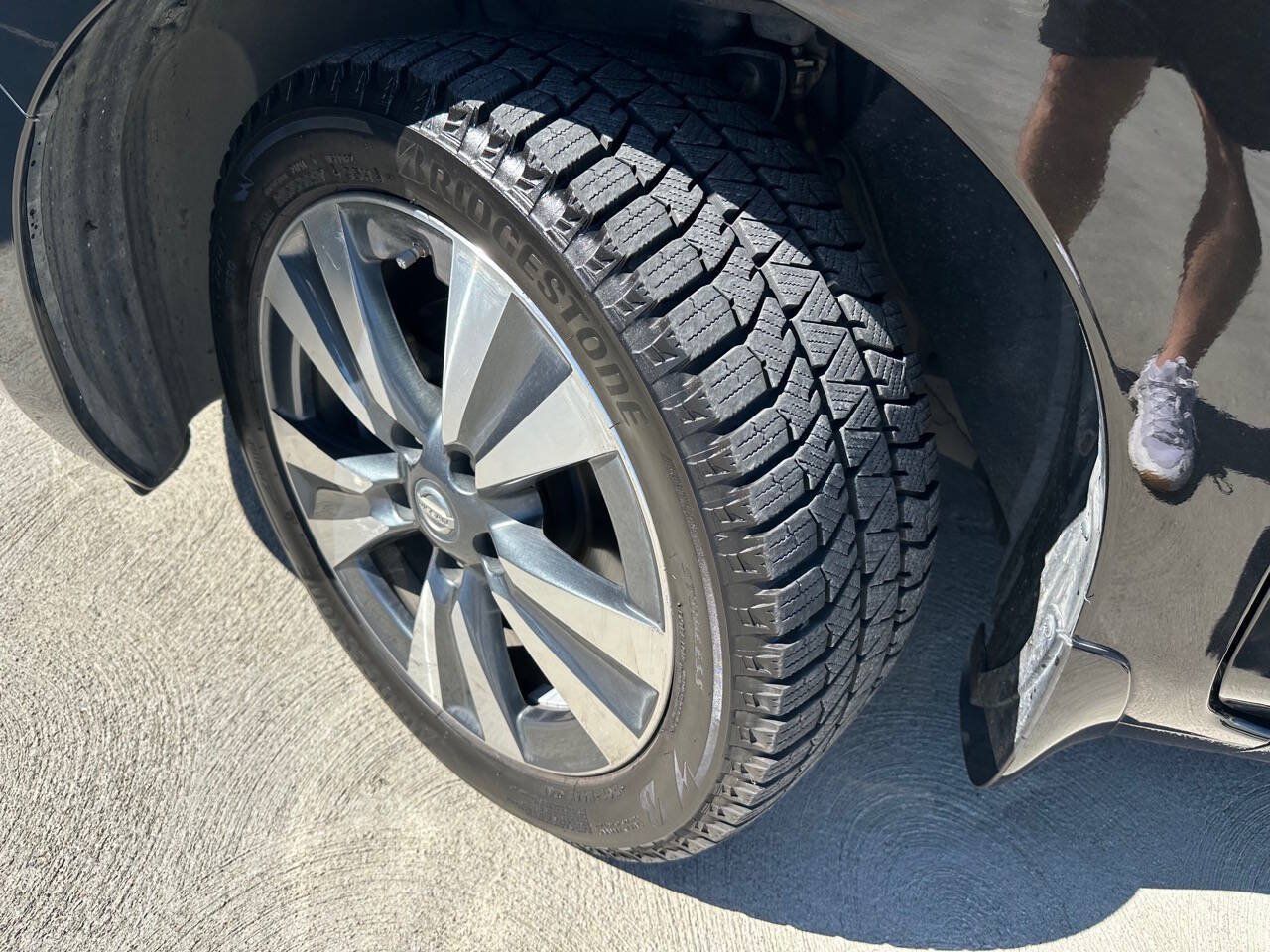 Used 2017 Nissan Leaf SL w/ Premium Package FWD image 4