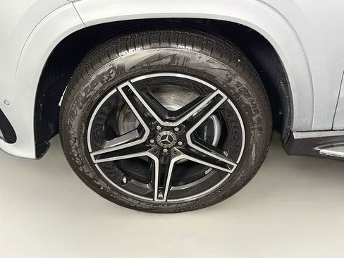 New 2026 Mercedes-Benz GLS 450 4MATIC image 34