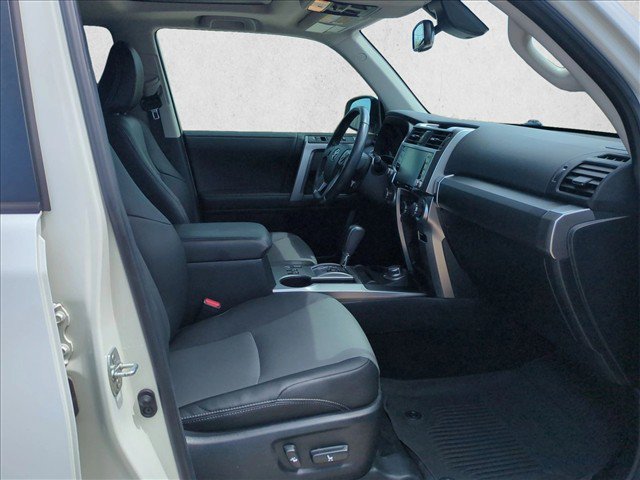 Used 2023 Toyota 4Runner SR5 Premium w/ Moonroof Package AWD/4WD image 21