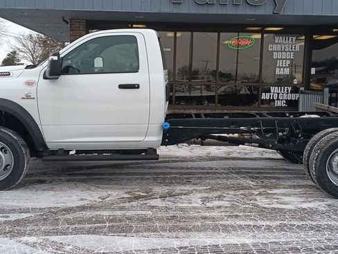 New 2024 RAM 5500 Tradesman image 4