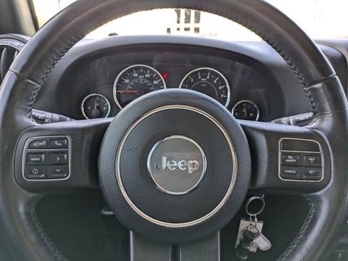Certified 2017 Jeep Wrangler Unlimited Sport w/ Quick Order Package 24S AWD/4WD image 28