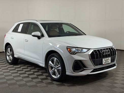 Used 2023 Audi Q3 2.0T Premium w/ Convenience Package AWD/4WD image 7