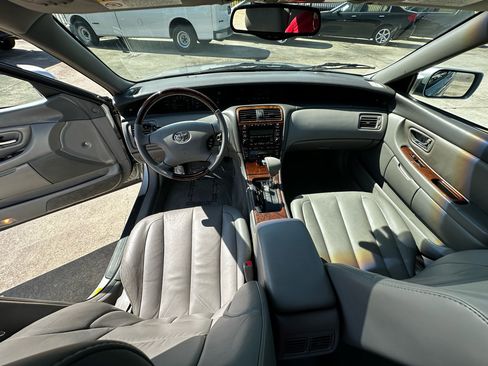 Used 2003 Toyota Avalon XLS image 40
