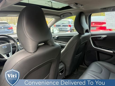 Used 2016 Volvo V60 T5 Premier AWD/4WD image 21