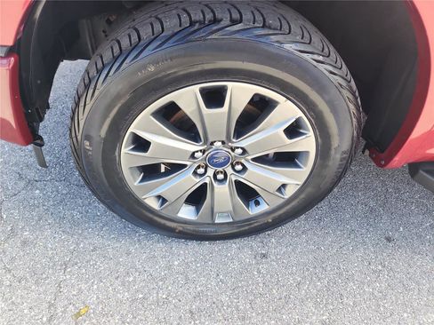 Used 2017 Ford F150 XLT w/ Equipment Group 302A Luxury AWD/4WD image 9