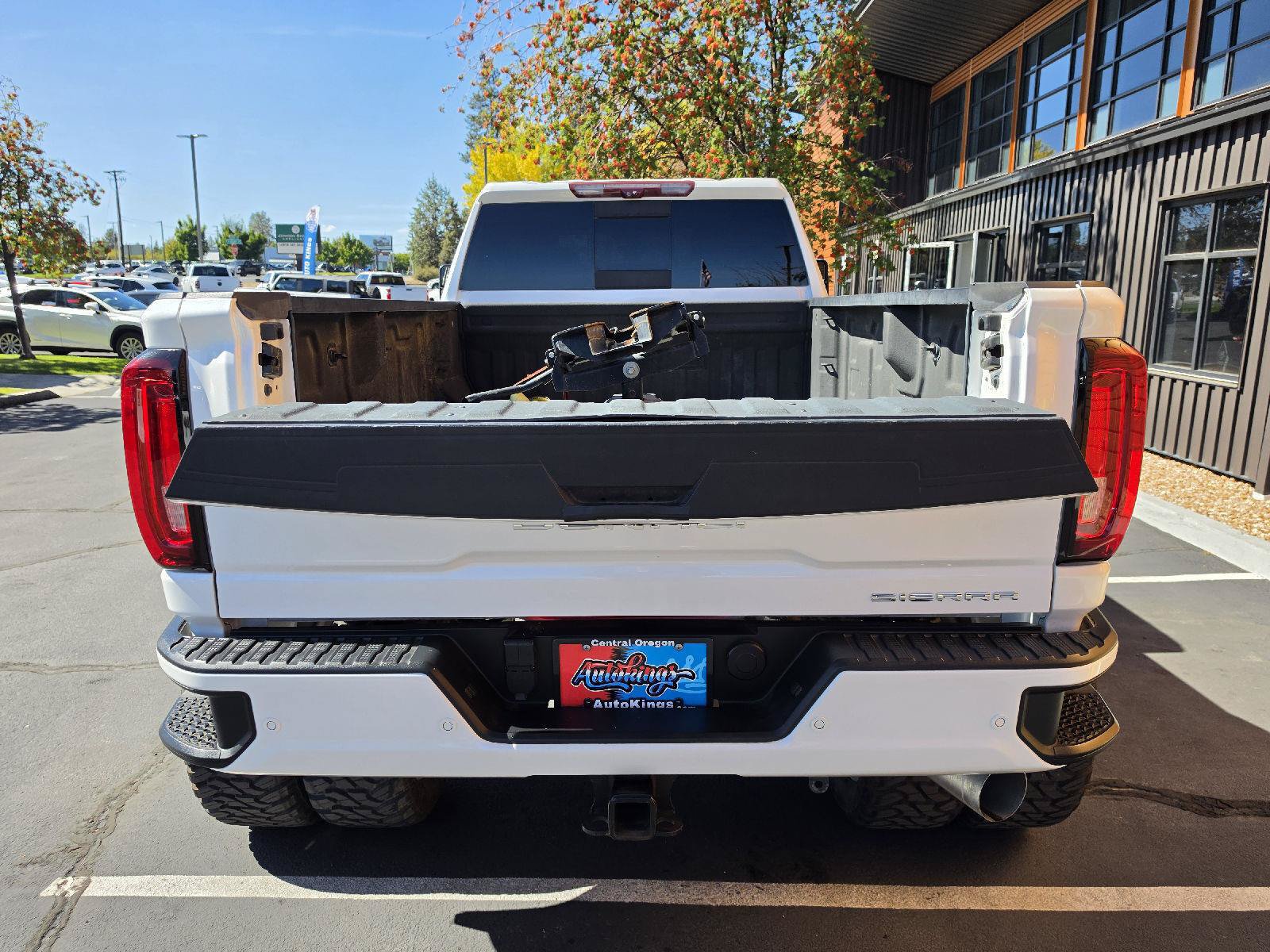 Used 2022 GMC Sierra 3500 Denali w/ Denali Ultimate Package AWD/4WD image 6