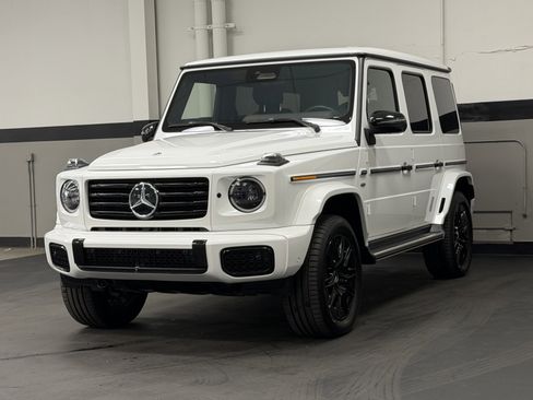 Used 2025 Mercedes-Benz G 580 w/ EQ Technology image 7
