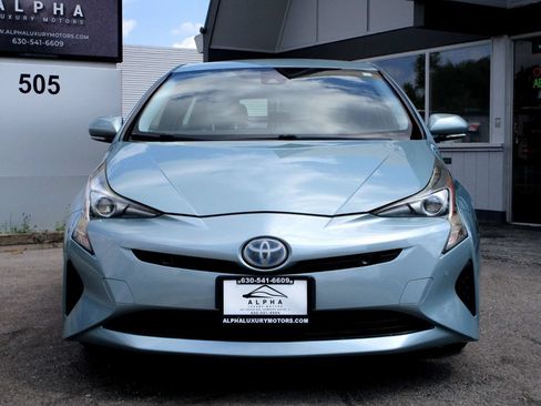 Used 2017 Toyota Prius Two w/ Prius Two Safety Plus Package FWD image 4