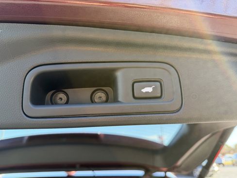 Used 2022 Honda Pilot Elite image 11