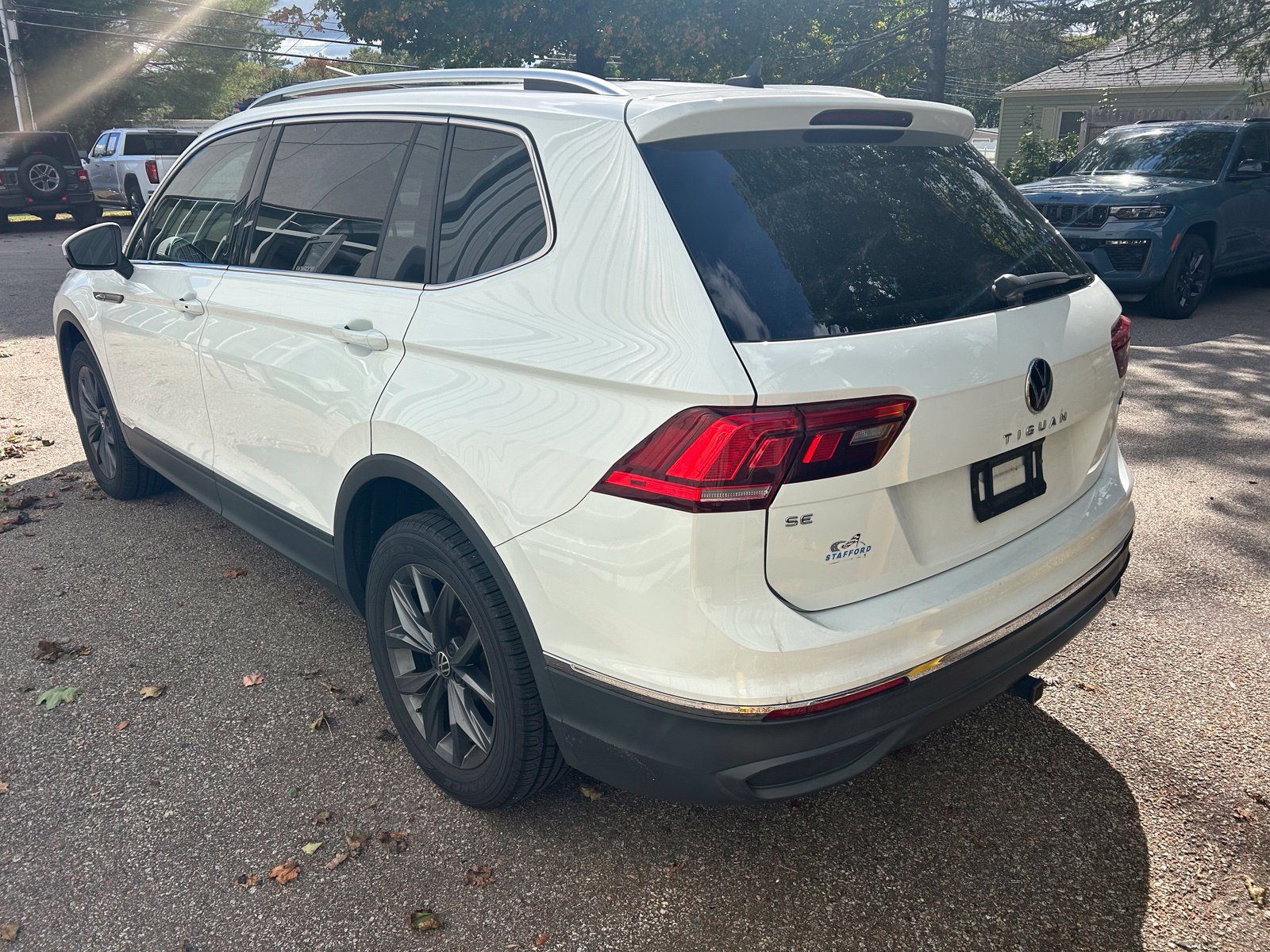 Used 2022 Volkswagen Tiguan SE AWD/4WD image 8