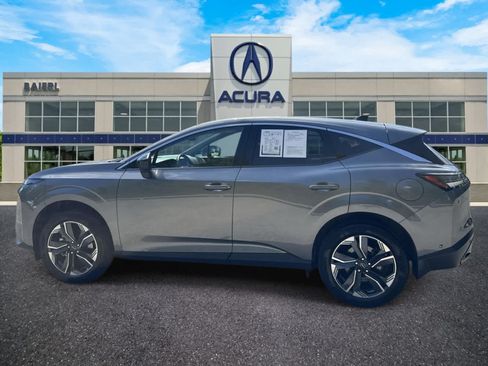 Used 2025 Nissan Murano SV AWD/4WD image 3