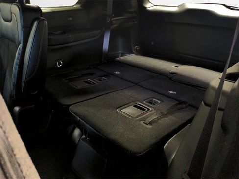 Used 2023 Jeep Grand Cherokee L Altitude image 23