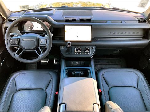 Used 2023 Land Rover Defender 110 V8 image 16