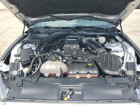 Used 2017 Ford Mustang GT Premium RWD image 8