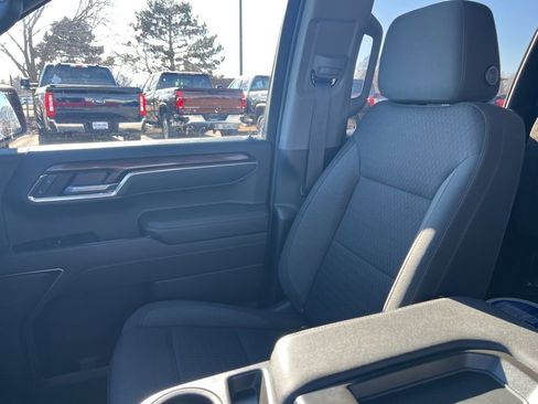 Certified 2022 Chevrolet Silverado 1500 LT w/ Safety Package image 18