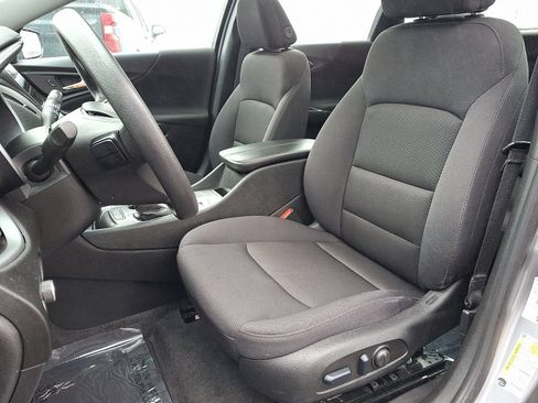 Used 2024 Chevrolet Malibu LT image 12