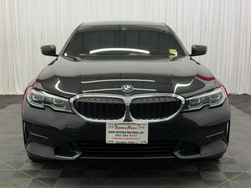 Used 2021 BMW 330i xDrive Sedan w/ Premium Package AWD/4WD image 9