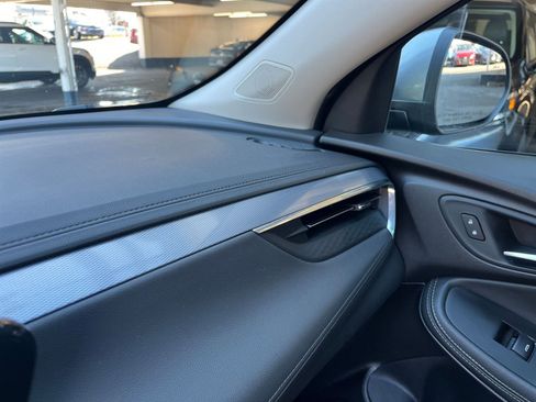 Used 2025 Buick Encore GX Preferred image 35