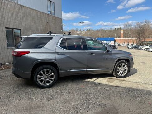 Used 2019 Chevrolet Traverse Premier w/ LPO, Floor Liner Package AWD/4WD image 8