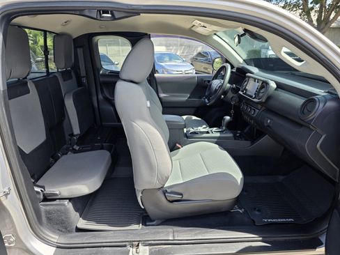 Used 2020 Toyota Tacoma SR w/ SX Package image 13