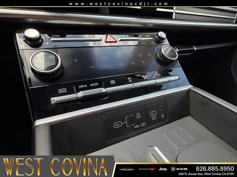 Used 2025 Hyundai Santa Fe SEL AWD/4WD image 30