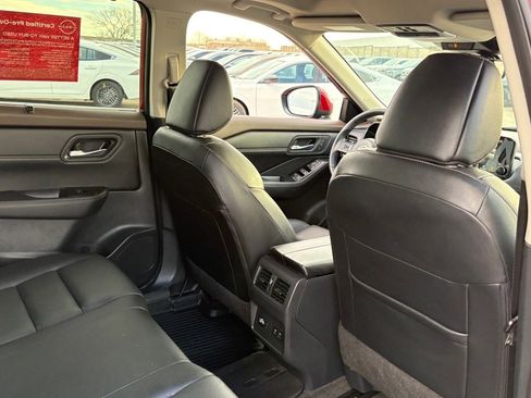 Certified 2023 Nissan Rogue SL w/ SL Premium Package image 36