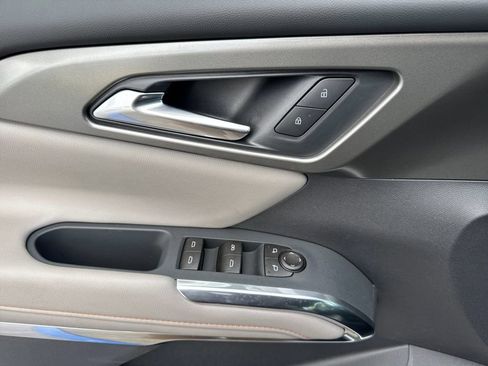 New 2026 Chevrolet Traverse LT FWD image 10