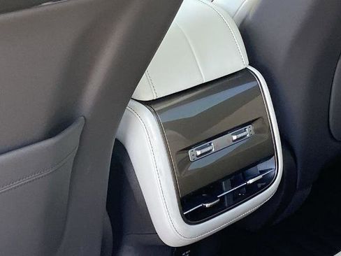 Used 2024 Lincoln Nautilus Black Label w/ Jet Appearance Package (87T) image 17