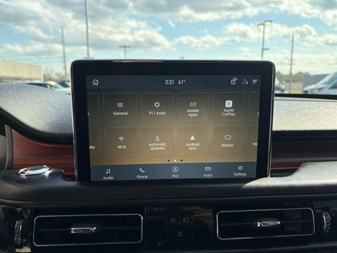 Used 2022 Lincoln Aviator Reserve w/ Elements Package Plus image 18