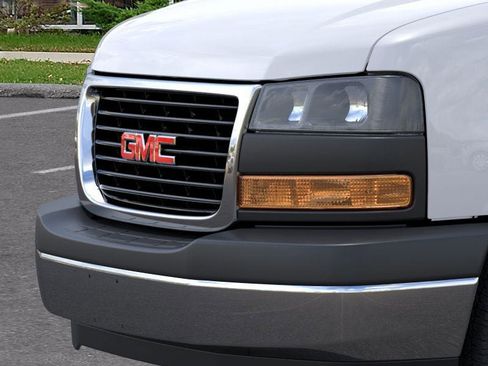 New 2025 GMC Savana 3500 image 13