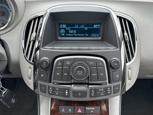 Used 2010 Buick LaCrosse CXL FWD image 16