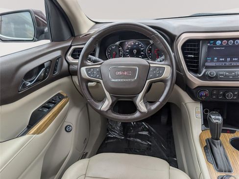 Used 2018 GMC Acadia Denali w/ Technology Package AWD/4WD image 19